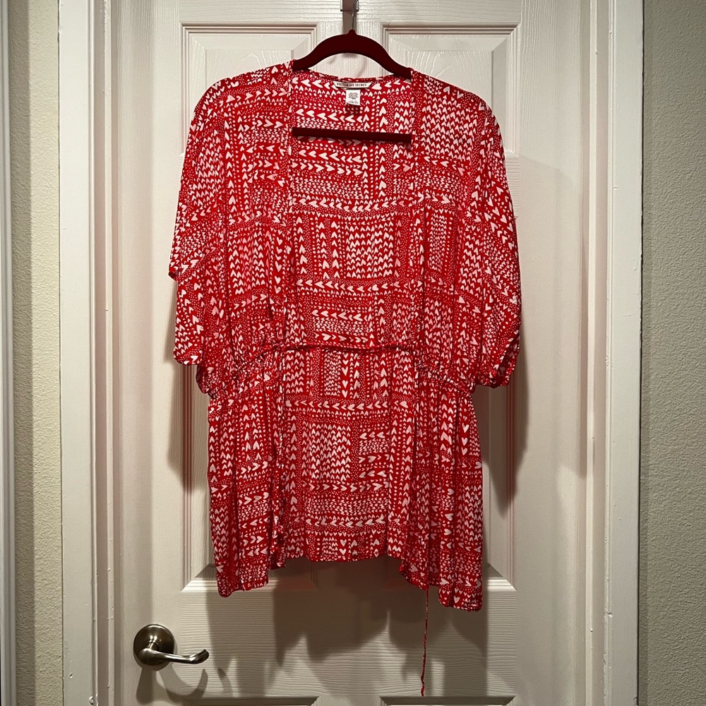 Victoriaâs Secret Red Hearts Short Robe